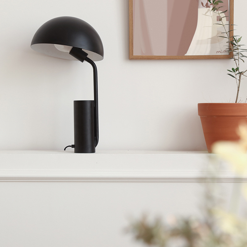 Avo - stylish table lamp with natural design