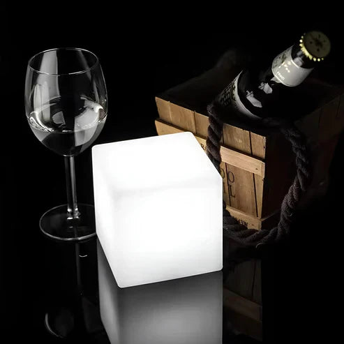 CubeGlow - cubic garden lamp