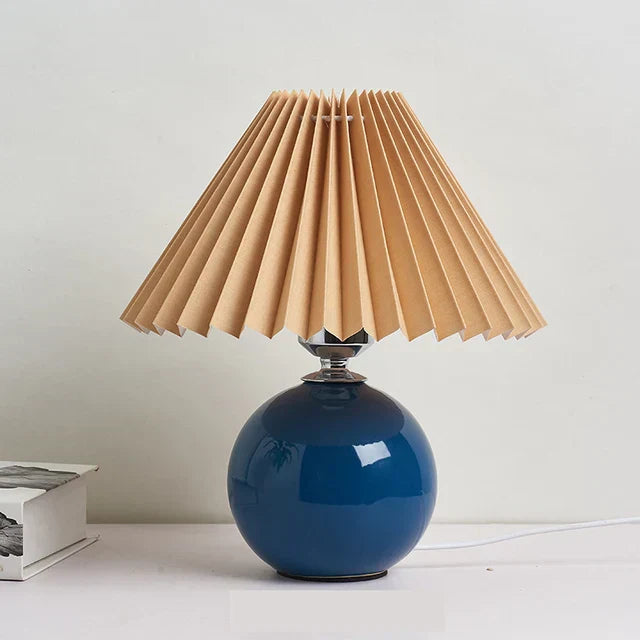 Antique pleated – vintage table lamp with pleats