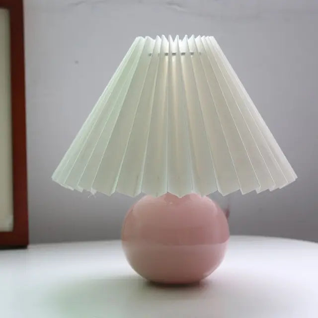 Antique pleated – vintage table lamp with pleats