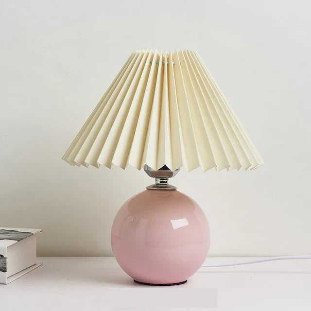 Antique pleated – vintage table lamp with pleats