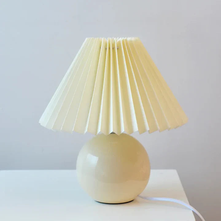 Antique pleated – vintage table lamp with pleats