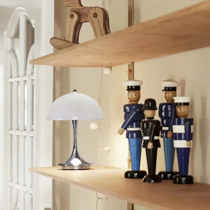 FlexiShade - portable metal lamp