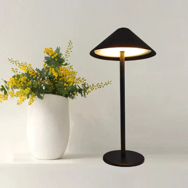 GoLumina - rechargeable desk lamp