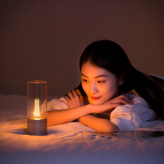 Lumeo - elegant cylindrical table lamp with wooden base
