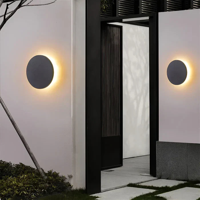 Aquaglow - elegant waterproof led wall light made of aluminum