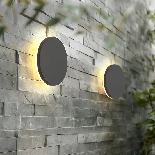 Aquaglow - elegant waterproof led wall light made of aluminum