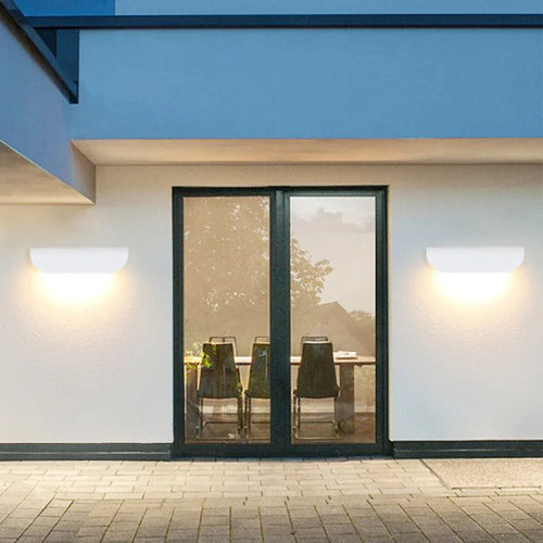Cascadebeam - waterproof led wall light for outdoor areas