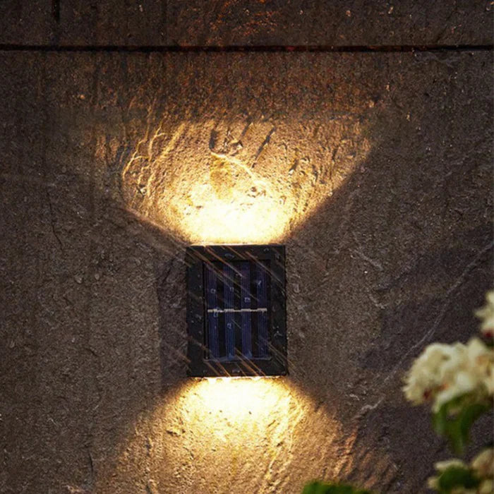Wireless - led solar wall lights deluxe create the perfect atmosphere in your garden!