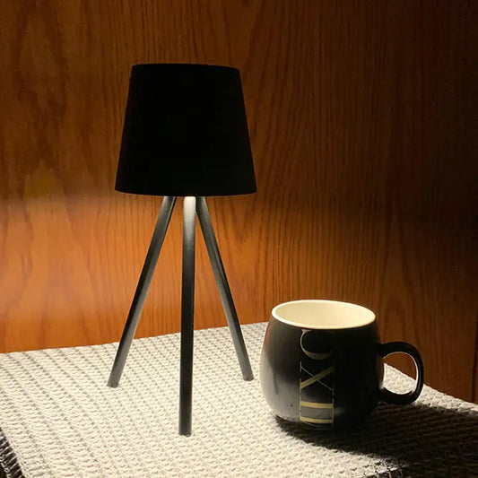 Trileg - desk lamp with stand
