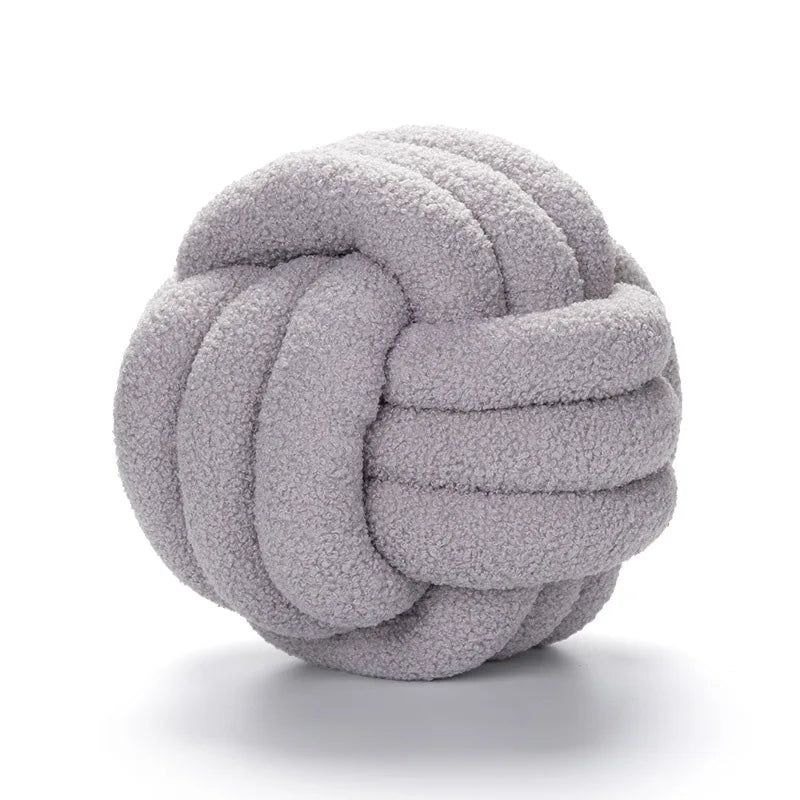 BallKnot | handmade throw pillow