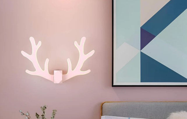 AntlerGlow | elegant LED wall lamp in a modern antler design