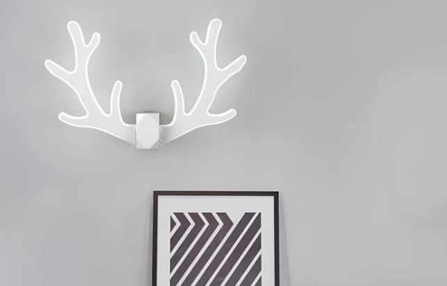 AntlerGlow | elegant LED wall lamp in a modern antler design