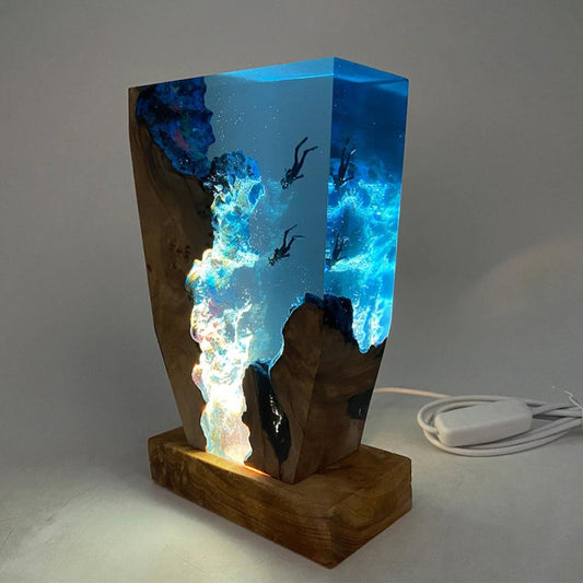 Oceandepths | ocean karst diver table lamp