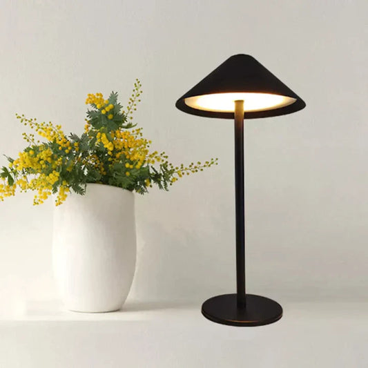 GoLumina - rechargeable desk lamp